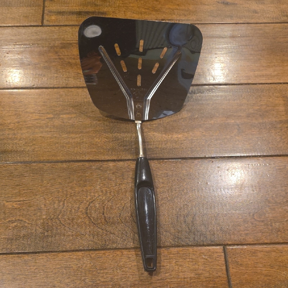 Foley Stainless Steel Black Nylon Handle Wide Slotted Curved Spatula Turner